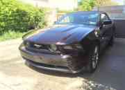 Vendo auto urgente 2012 Ford Mustang GT Premium lo vendo por viaje.